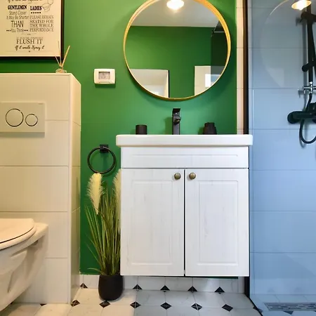 דירה Brand New Centre 2