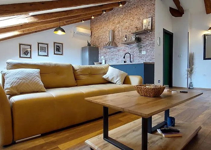 Brand New Centre 2 Apartment Pula